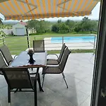 Dubis House